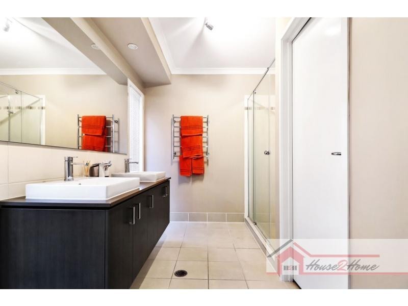 55 Ellenborough Avenue, Ormeau Hills QLD 4208