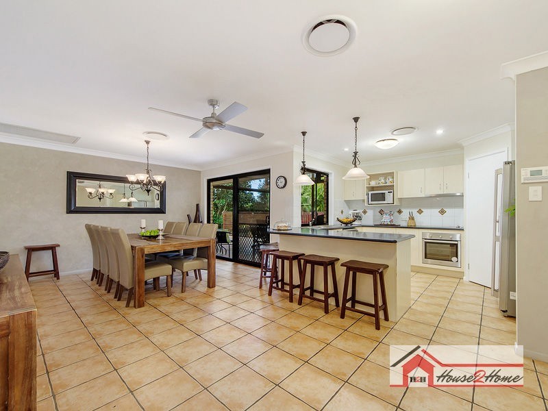 15 Catchlove Street, Maudsland QLD 4210