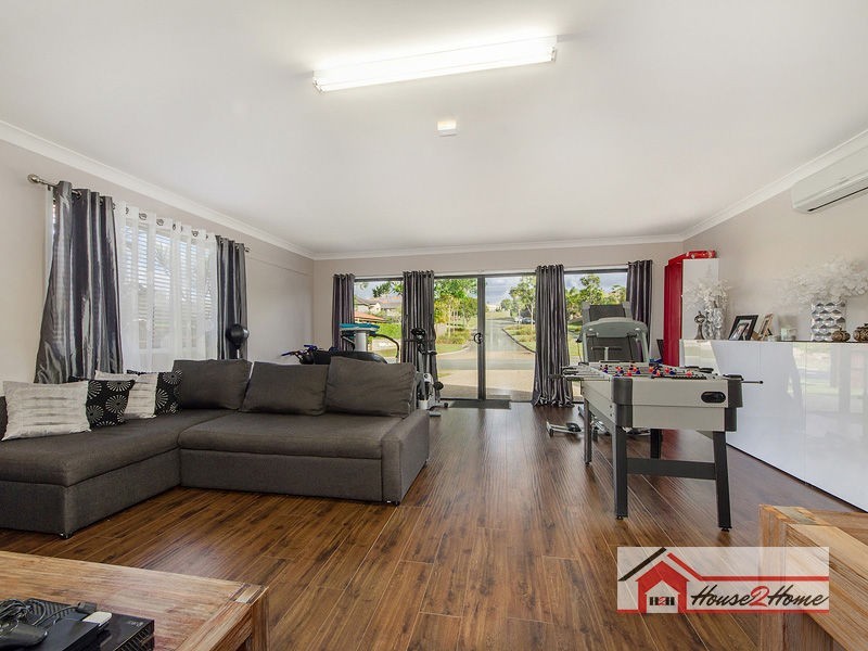 15 Catchlove Street, Maudsland QLD 4210