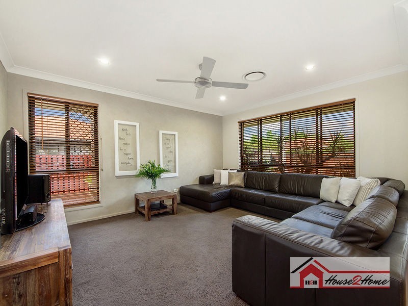 15 Catchlove Street, Maudsland QLD 4210