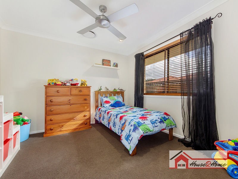 15 Catchlove Street, Maudsland QLD 4210