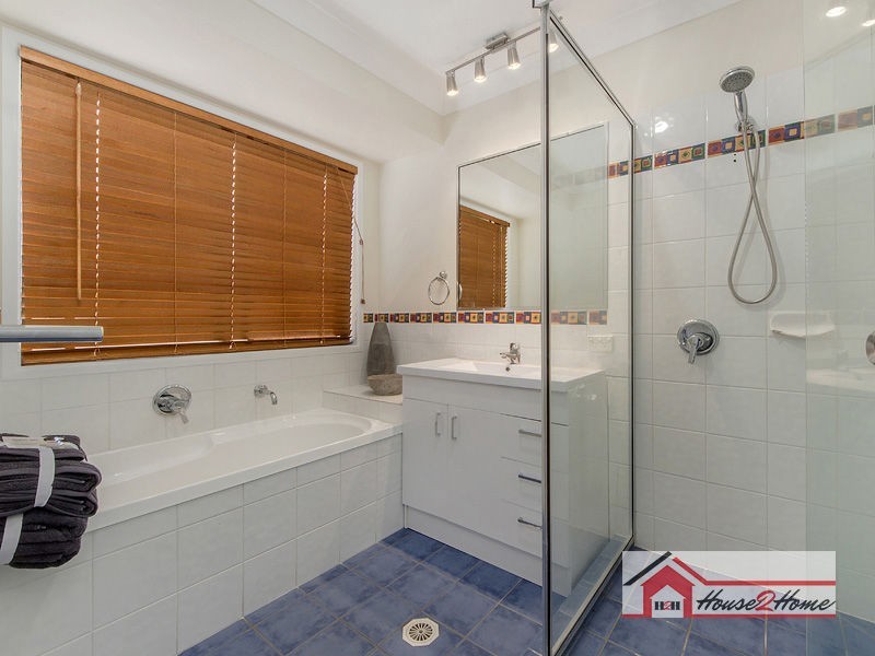 15 Catchlove Street, Maudsland QLD 4210