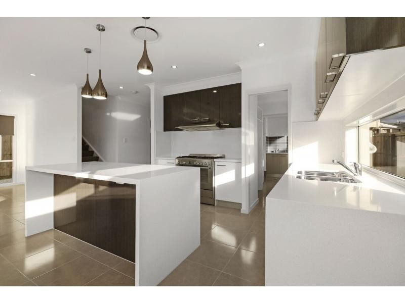 11 Adelaide Crescent, Ormeau Hills QLD 4208