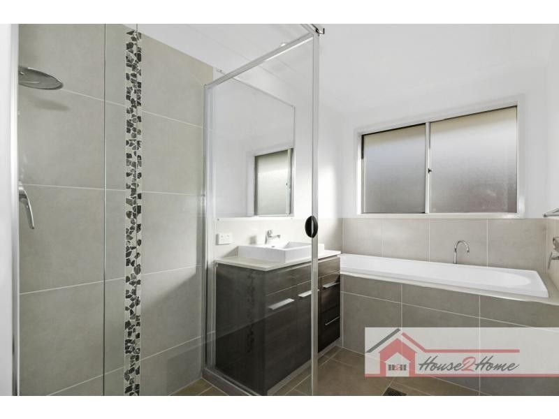 11 Adelaide Crescent, Ormeau Hills QLD 4208