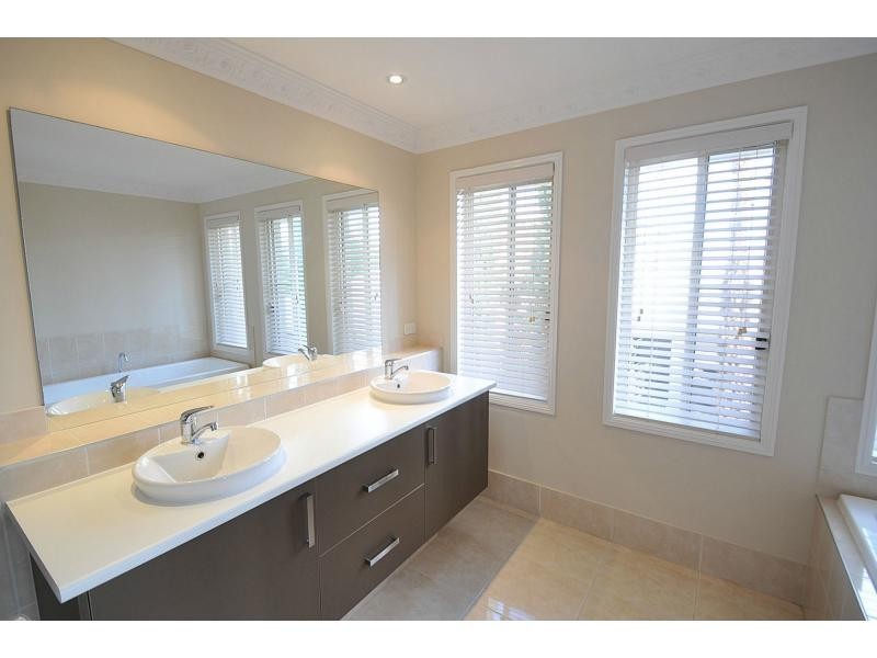 12 Islandview Terrace, Ormeau Hills QLD 4208