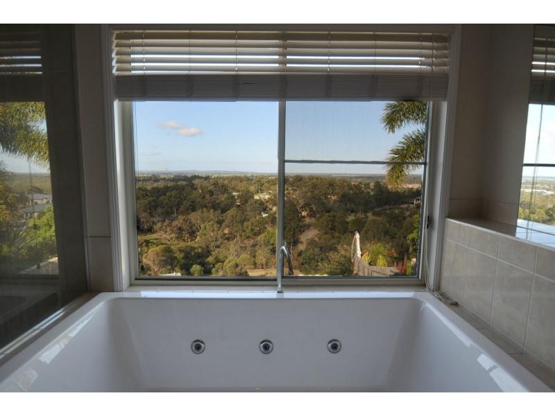 12 Islandview Terrace, Ormeau Hills QLD 4208
