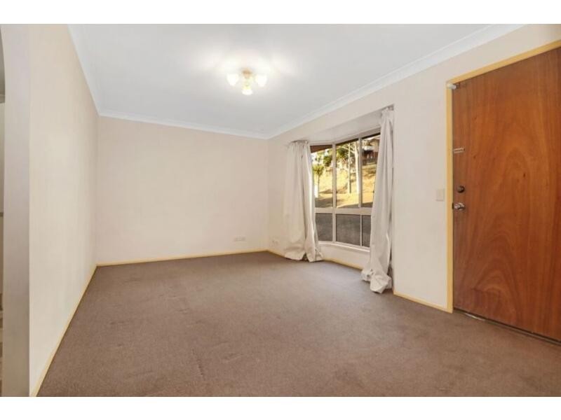 8 Tavuzzi Terrace, Edens Landing QLD 4207