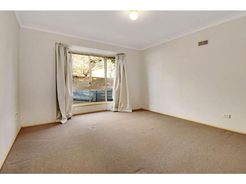 8 Tavuzzi Terrace, Edens Landing QLD 4207