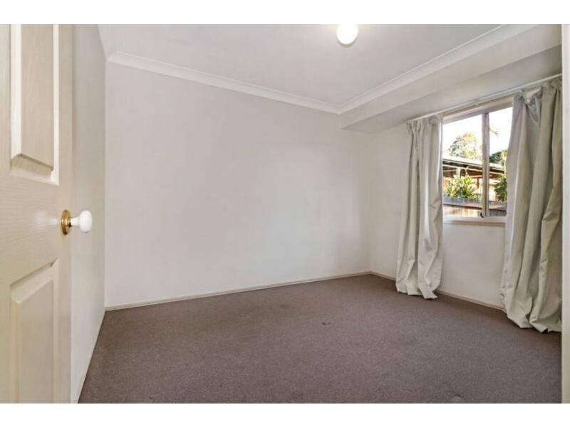 8 Tavuzzi Terrace, Edens Landing QLD 4207