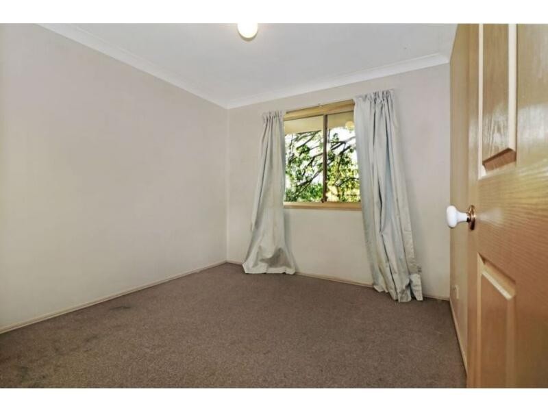 8 Tavuzzi Terrace, Edens Landing QLD 4207