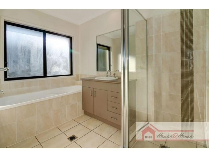 32 Blossom Street, Pimpama QLD 4209