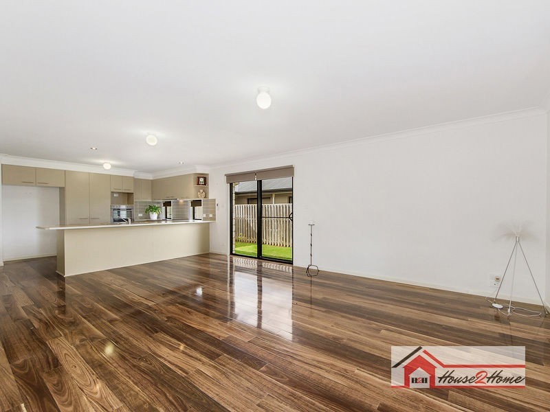 6 Merivale Avenue, Ormeau Hills QLD 4208