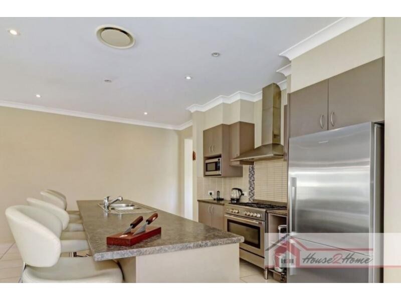 35 Strathburn Crescent, Ormeau QLD 4208