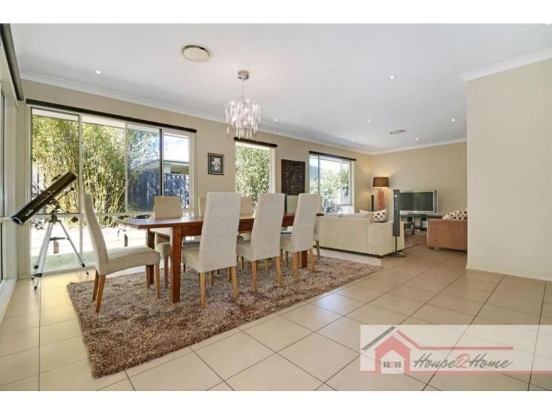 35 Strathburn Crescent, Ormeau QLD 4208