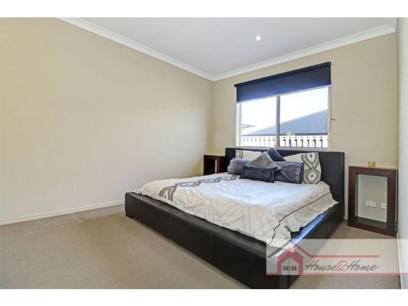 35 Strathburn Crescent, Ormeau QLD 4208