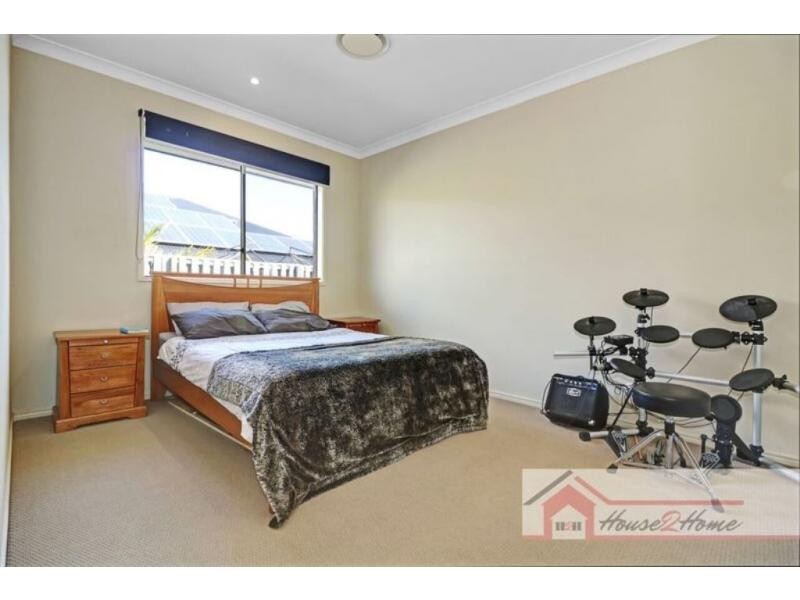 35 Strathburn Crescent, Ormeau QLD 4208