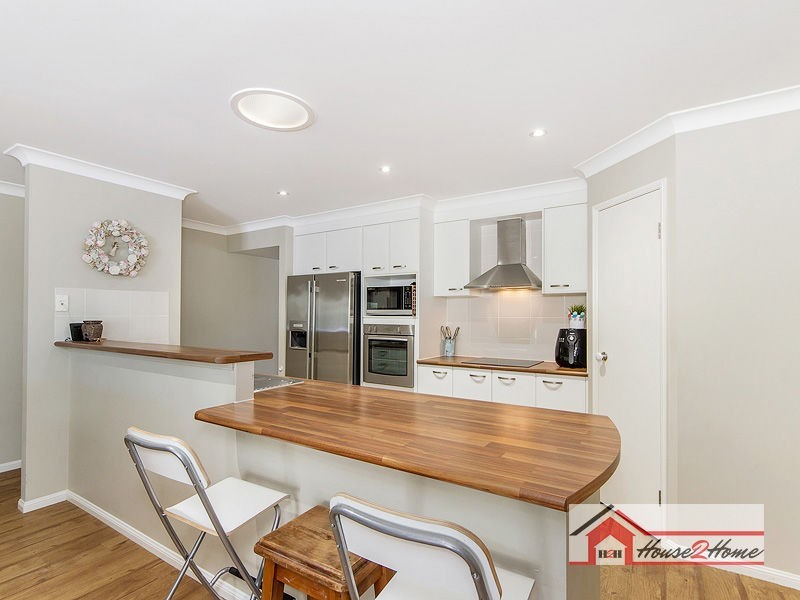 24 Yarwood Crescent, Ormeau Hills QLD 4208