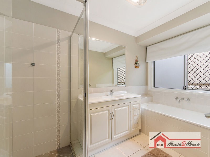 24 Yarwood Crescent, Ormeau Hills QLD 4208