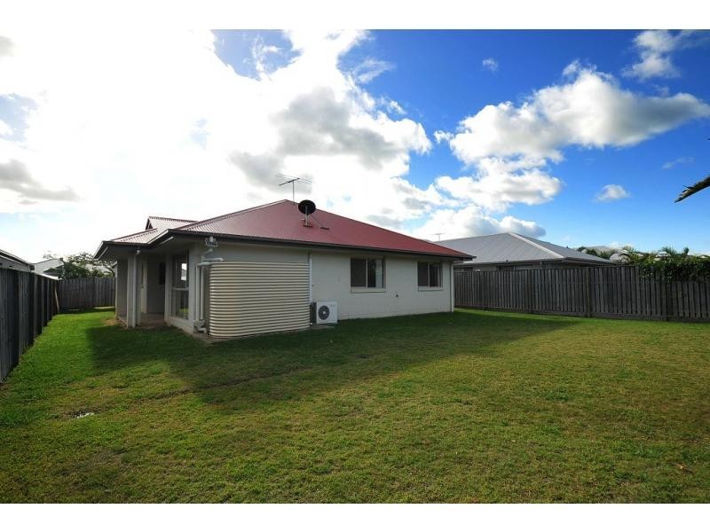 19 Strathburn Crescent, Ormeau QLD 4208