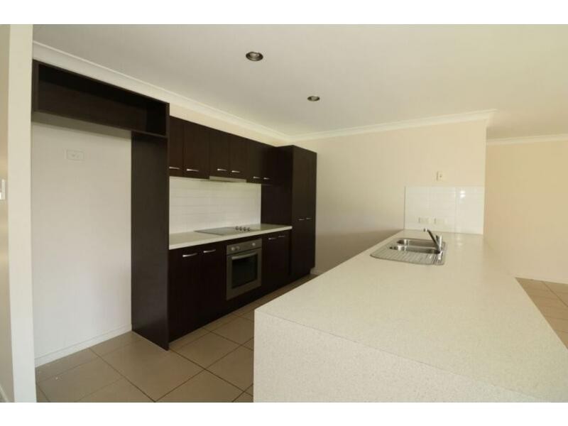 9 Emily Street, Ormeau QLD 4208