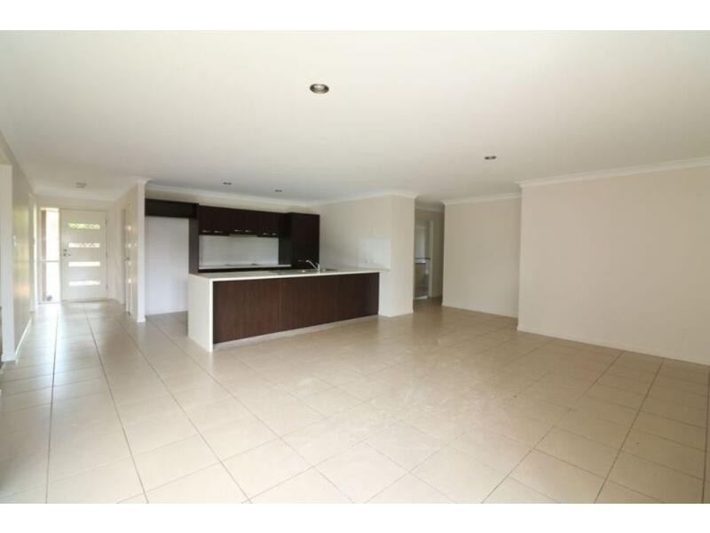 9 Emily Street, Ormeau QLD 4208