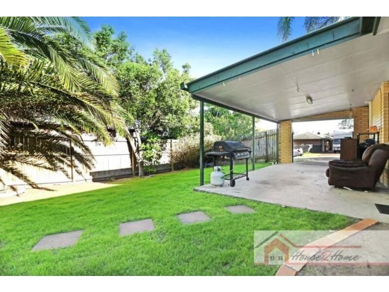 23 Yorkshire Crescent, Mount Warren Park QLD 4207