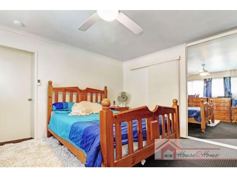 23 Yorkshire Crescent, Mount Warren Park QLD 4207