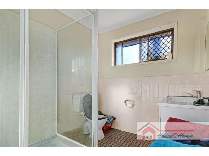 23 Yorkshire Crescent, Mount Warren Park QLD 4207