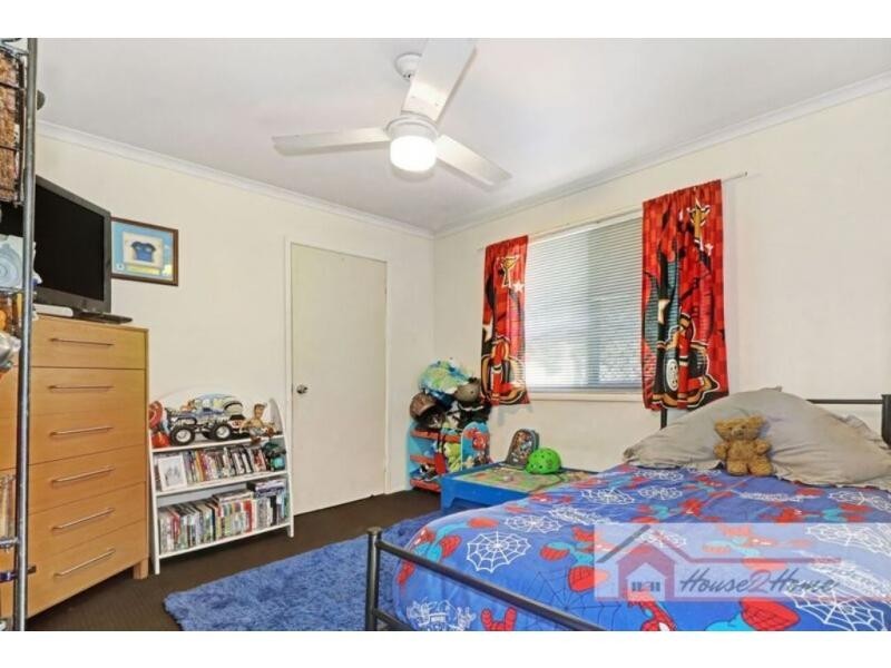 23 Yorkshire Crescent, Mount Warren Park QLD 4207