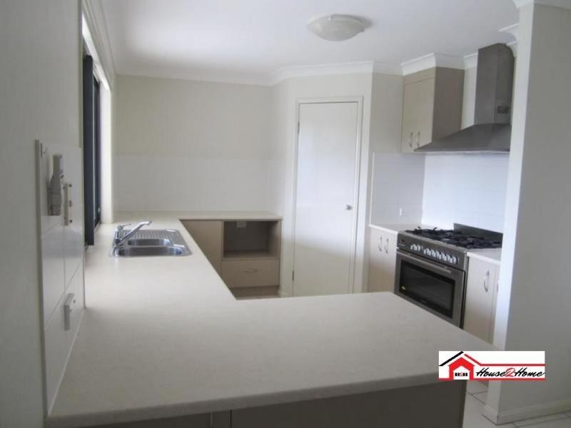 16 Summerlea Crescent, Ormeau QLD 4208