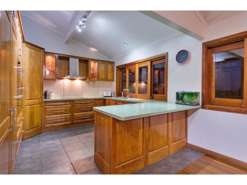 16 Beaton Court, Ormeau QLD 4208