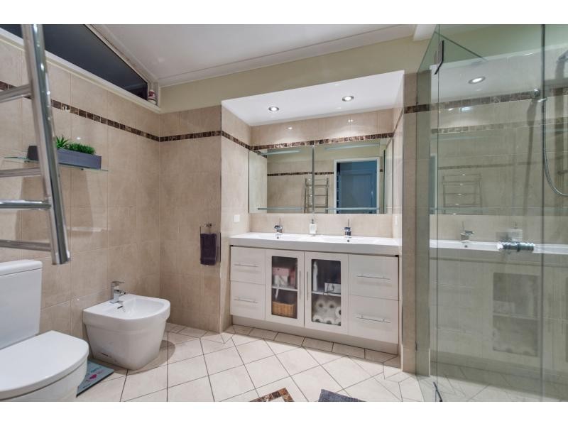 16 Beaton Court, Ormeau QLD 4208