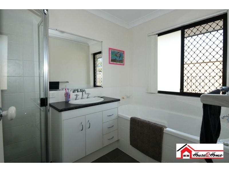 14 Shannonbrook Avenue, Ormeau QLD 4208