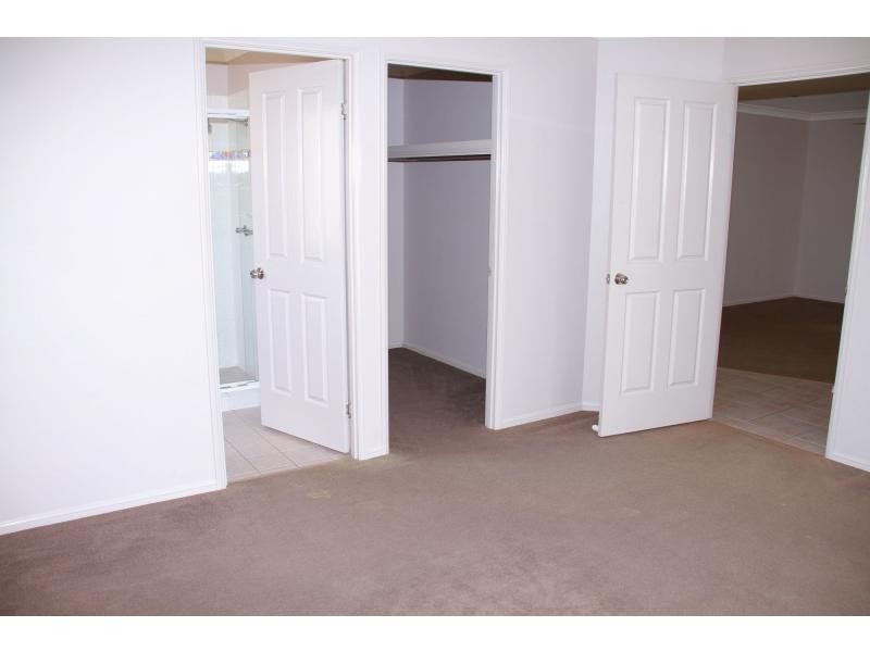 6 Freesia Court, Ormeau QLD 4208