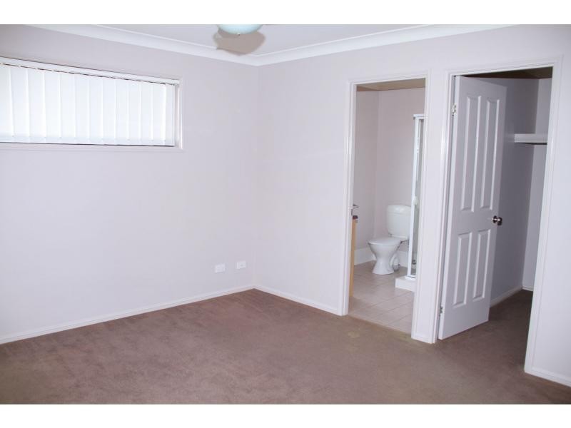 6 Freesia Court, Ormeau QLD 4208