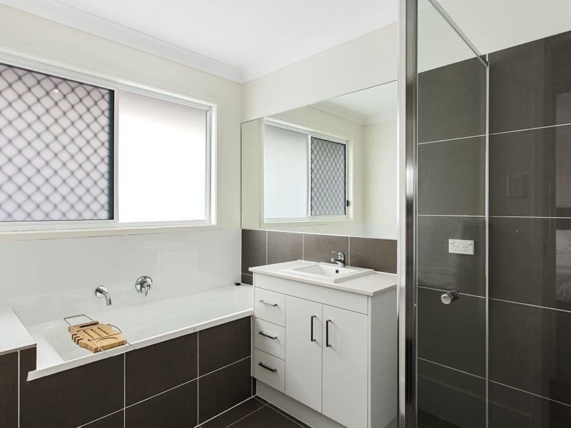 13 Adelaide Crescent, Ormeau Hills QLD 4208