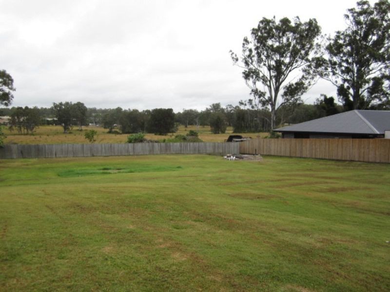 6 Ironbark Court, Stapylton QLD 4207