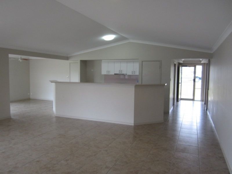 6 Ironbark Court, Stapylton QLD 4207