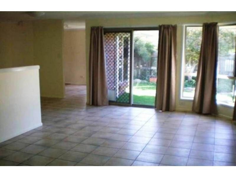 1 Tiree Court, Eagleby QLD 4207
