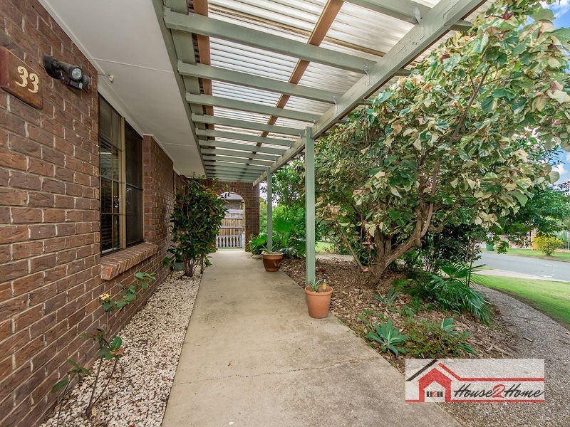 33 Yorkshire Crescent, Mount Warren Park QLD 4207