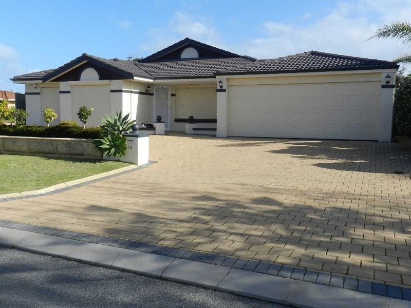 12 Namoi Turn, Merriwa WA 6030