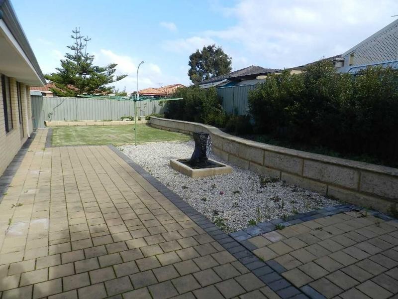 12 Namoi Turn, Merriwa WA 6030