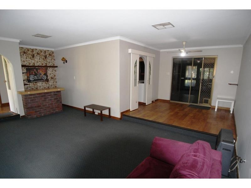 4 Beenong Street, Wanneroo WA 6065