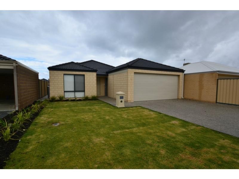 4 Finke Bend, Yanchep WA 6035