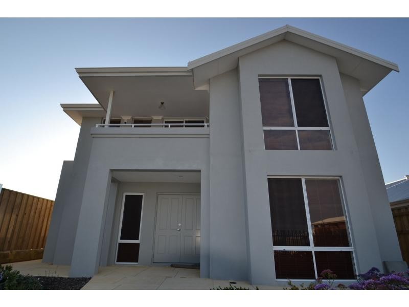 28 Seaside Avenue, Yanchep WA 6035