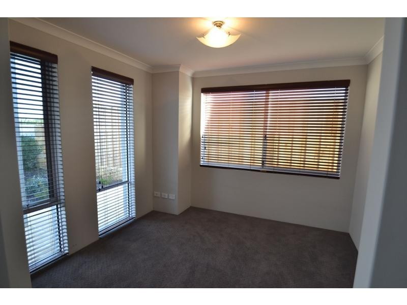 28 Seaside Avenue, Yanchep WA 6035