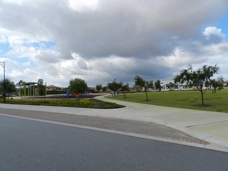 131 Rosegreen Avenue, Butler WA 6036