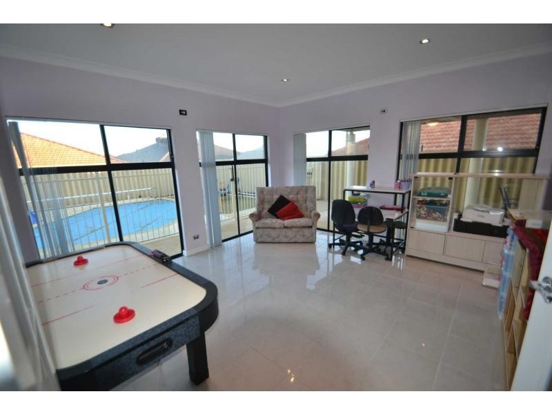 25 Barmouth Loop, Butler WA 6036