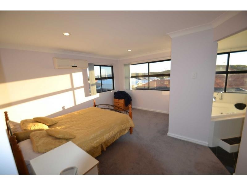 25 Barmouth Loop, Butler WA 6036