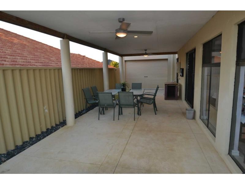 25 Barmouth Loop, Butler WA 6036